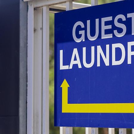 Gosford Inn Motel Bagian luar foto