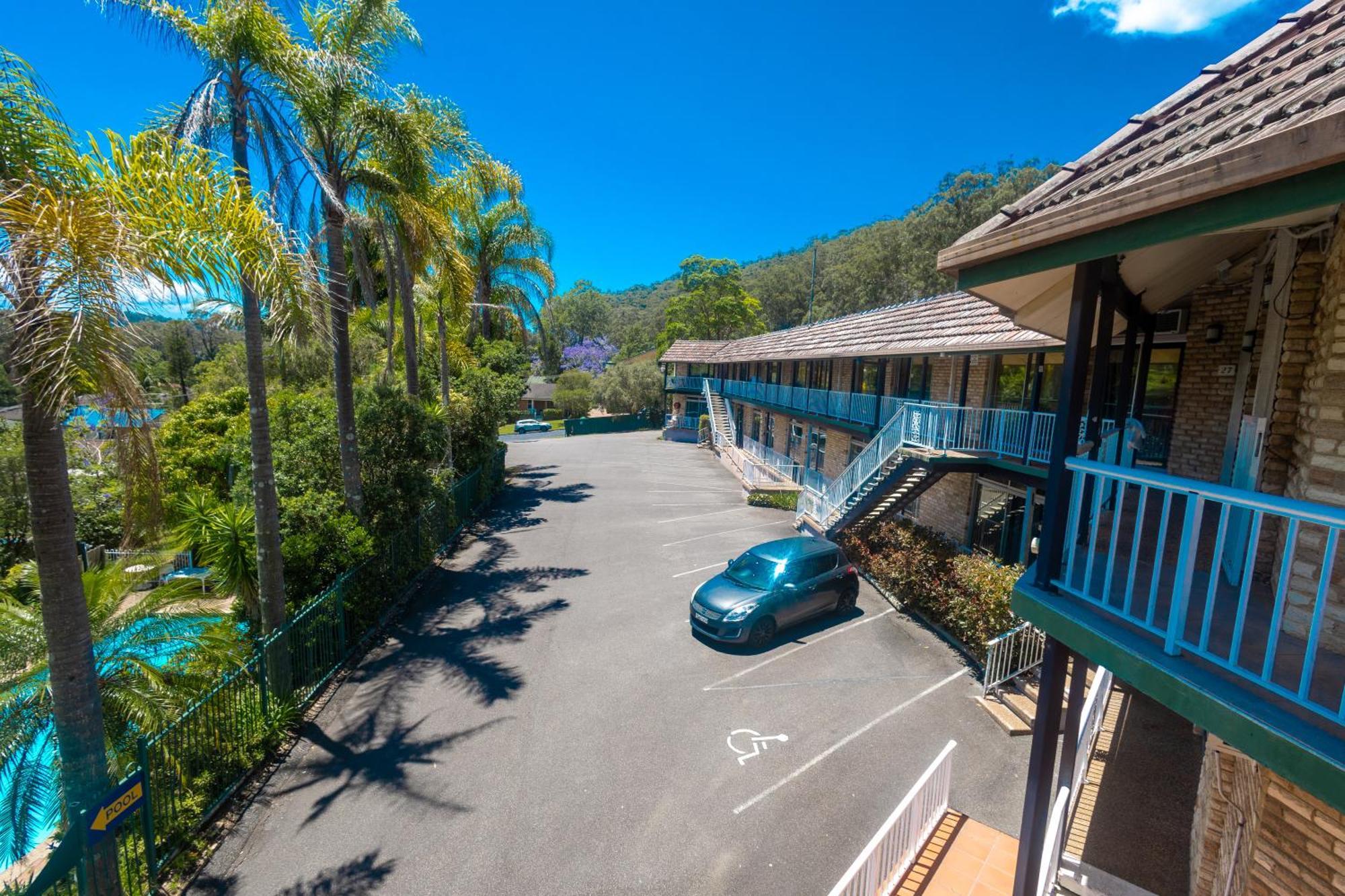Gosford Inn Motel Bagian luar foto