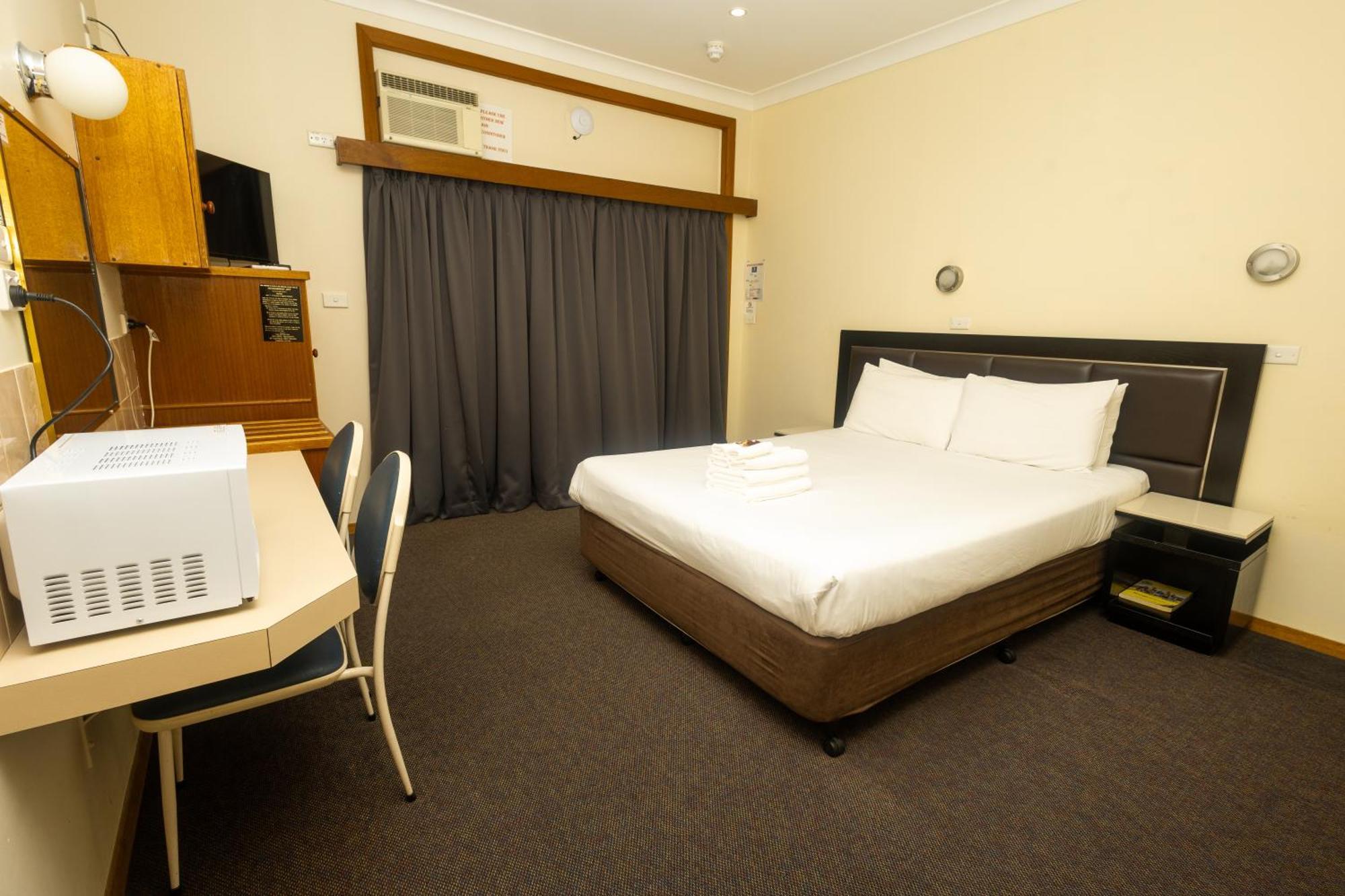 Gosford Inn Motel Bagian luar foto
