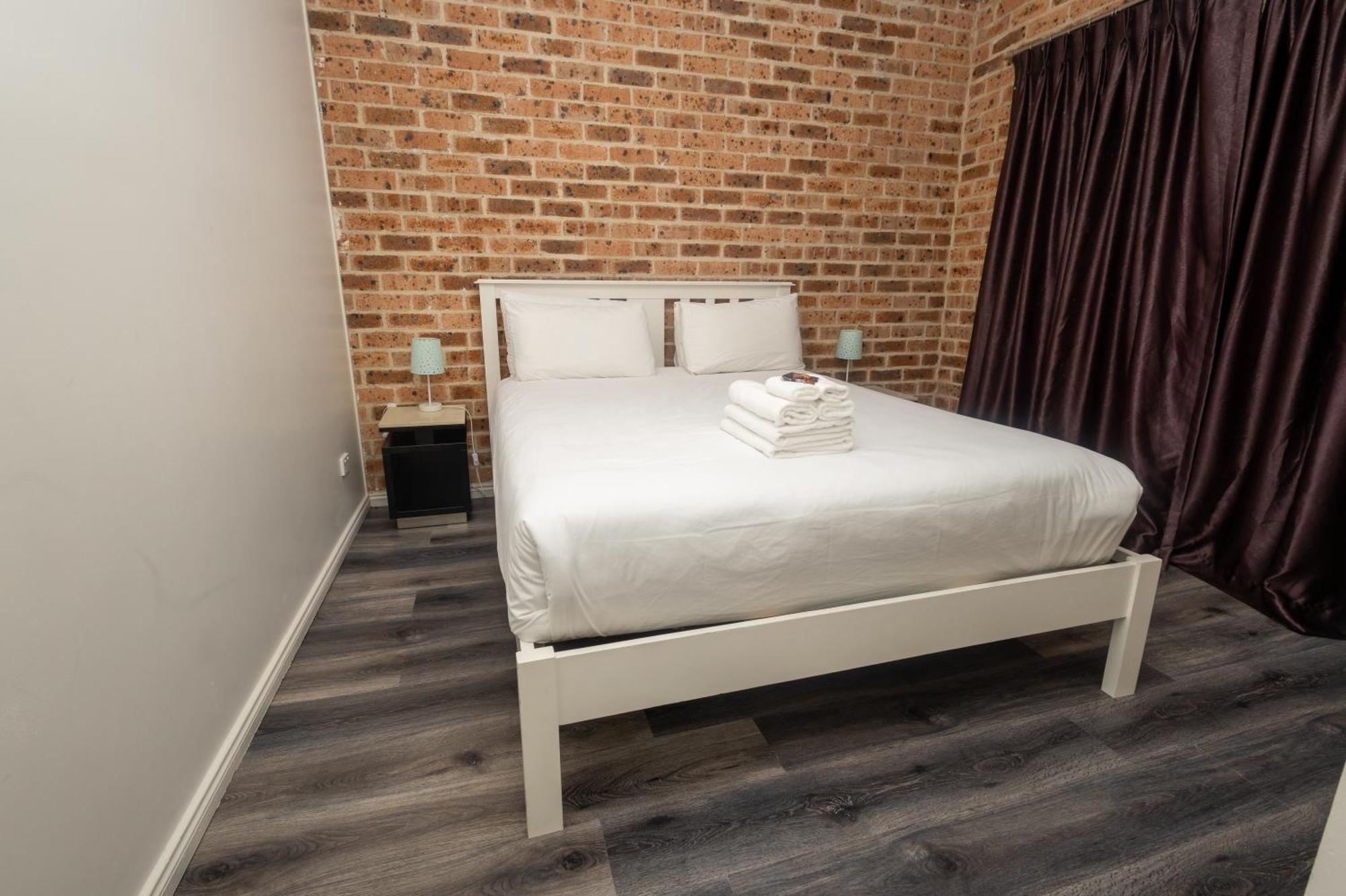 Gosford Inn Motel Bagian luar foto