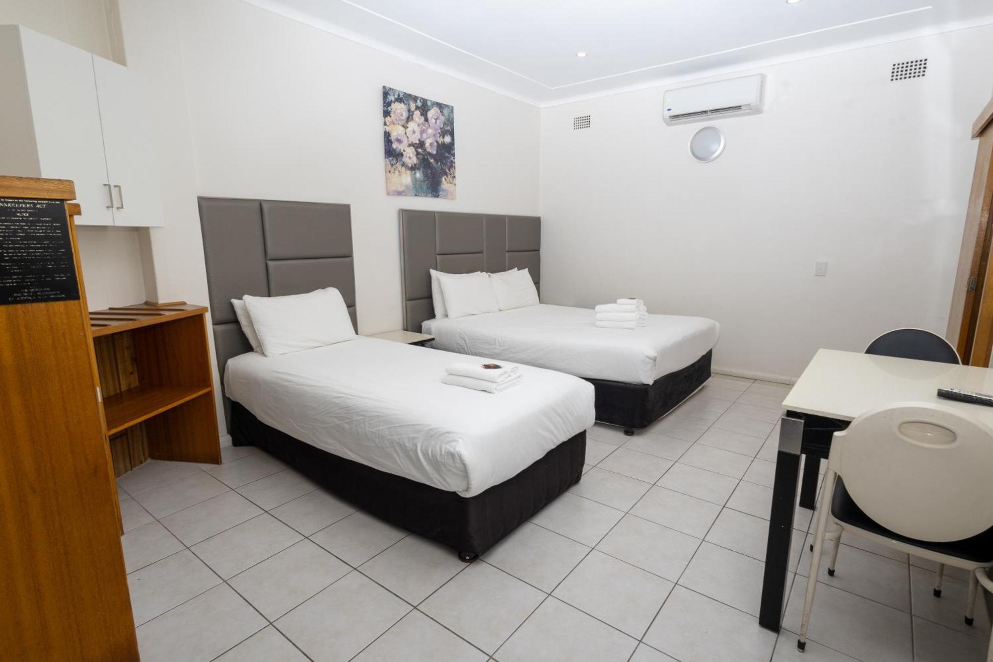Gosford Inn Motel Bagian luar foto