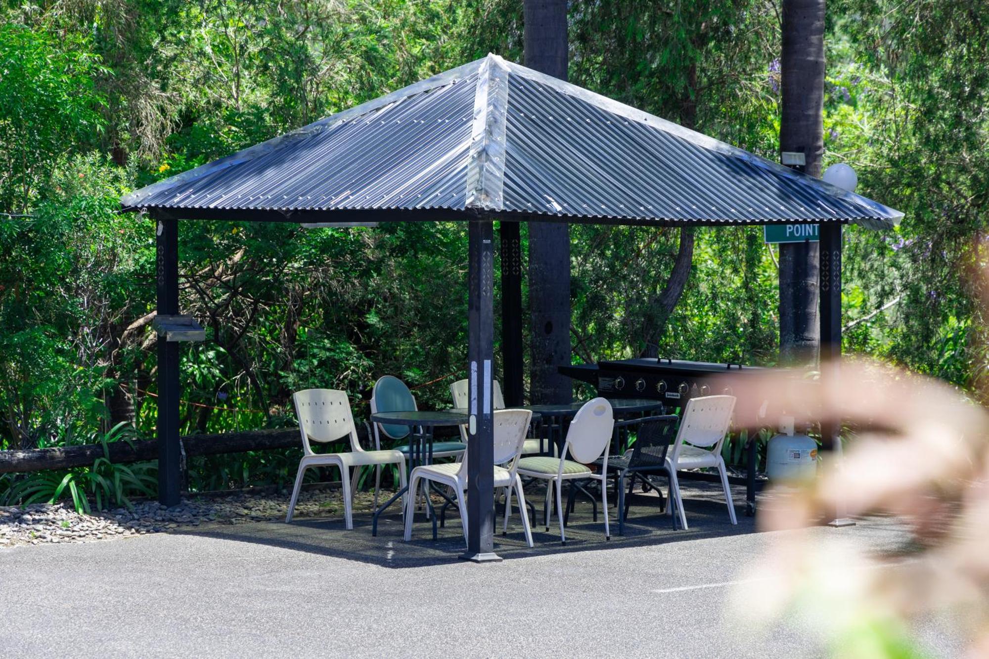 Gosford Inn Motel Bagian luar foto